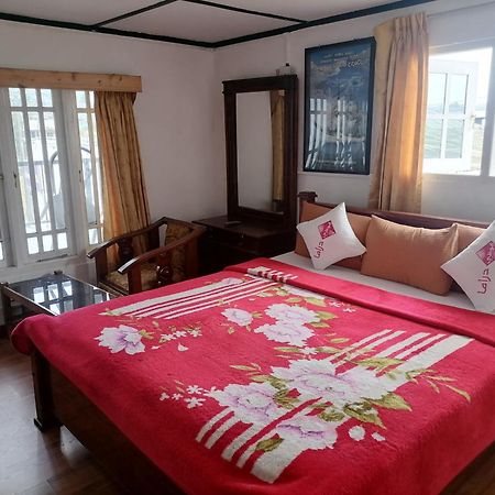 Himawari Hills Hotel Nuwara Eliya Bagian luar foto