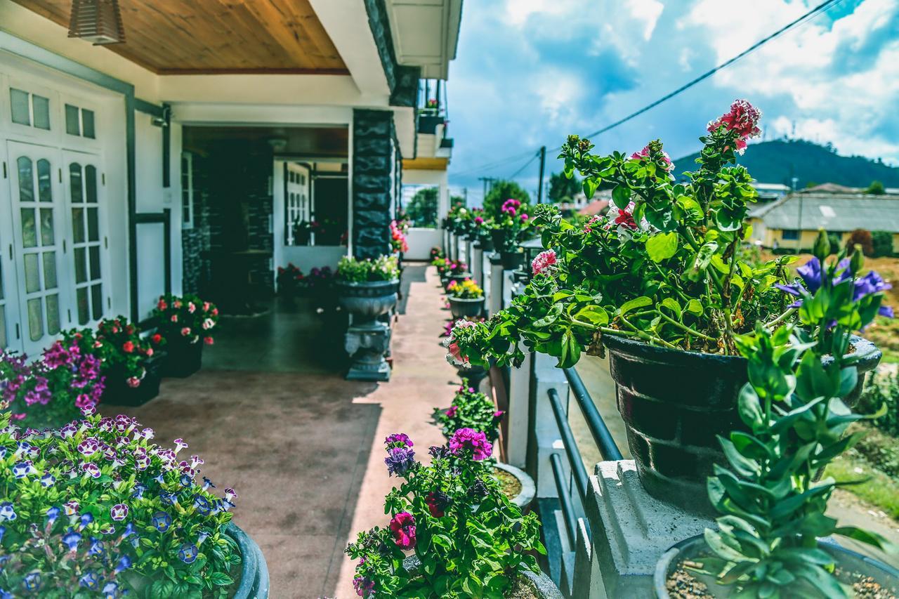 Himawari Hills Hotel Nuwara Eliya Bagian luar foto
